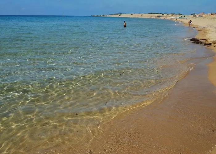 Daffodil Mini With Private Infinity Pool Case de vacanță *
